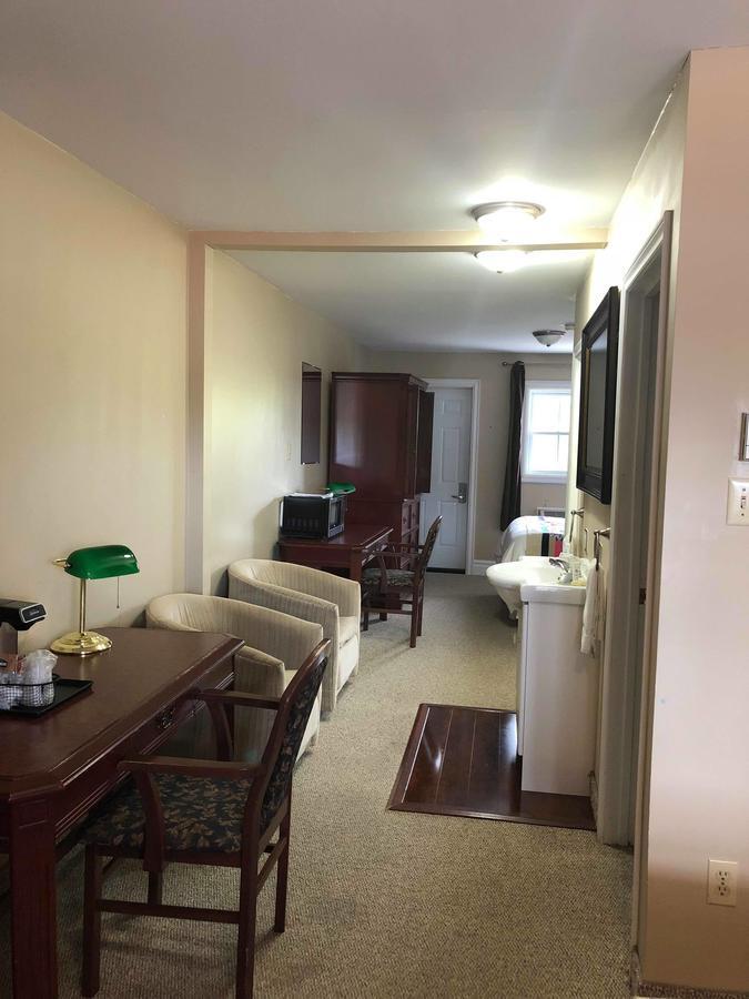 Seaport Inn Port Union Exterior foto